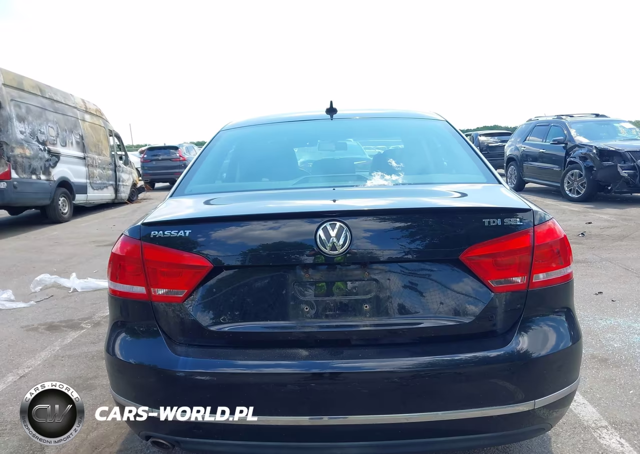 2015 Volkswagen Passat 2.0L Tdi Sel Premium VIN:1VWCV7A39FC054806 - 16