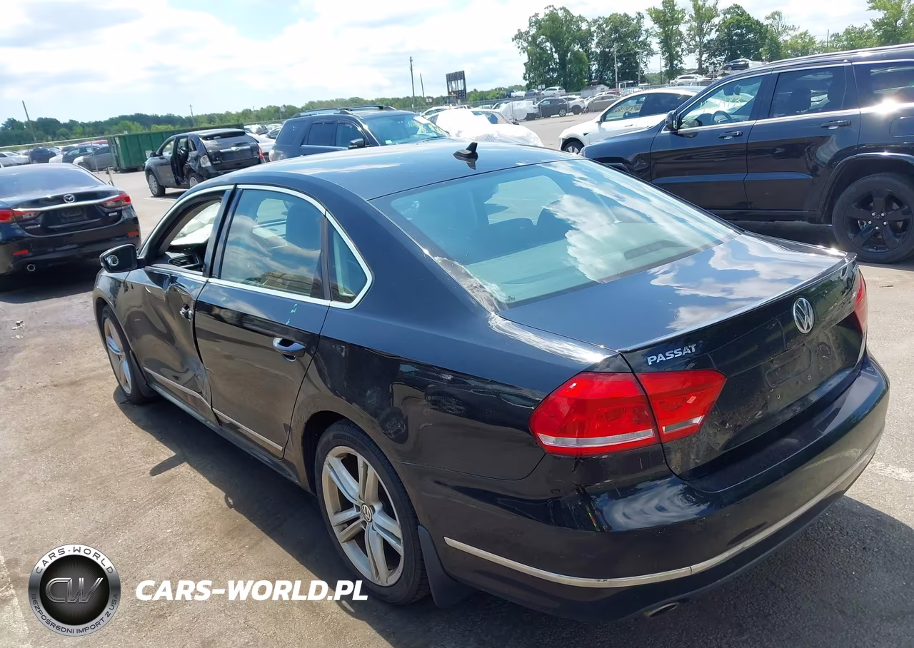 2015 Volkswagen Passat 2.0L Tdi Sel Premium VIN:1VWCV7A39FC054806 - 3
