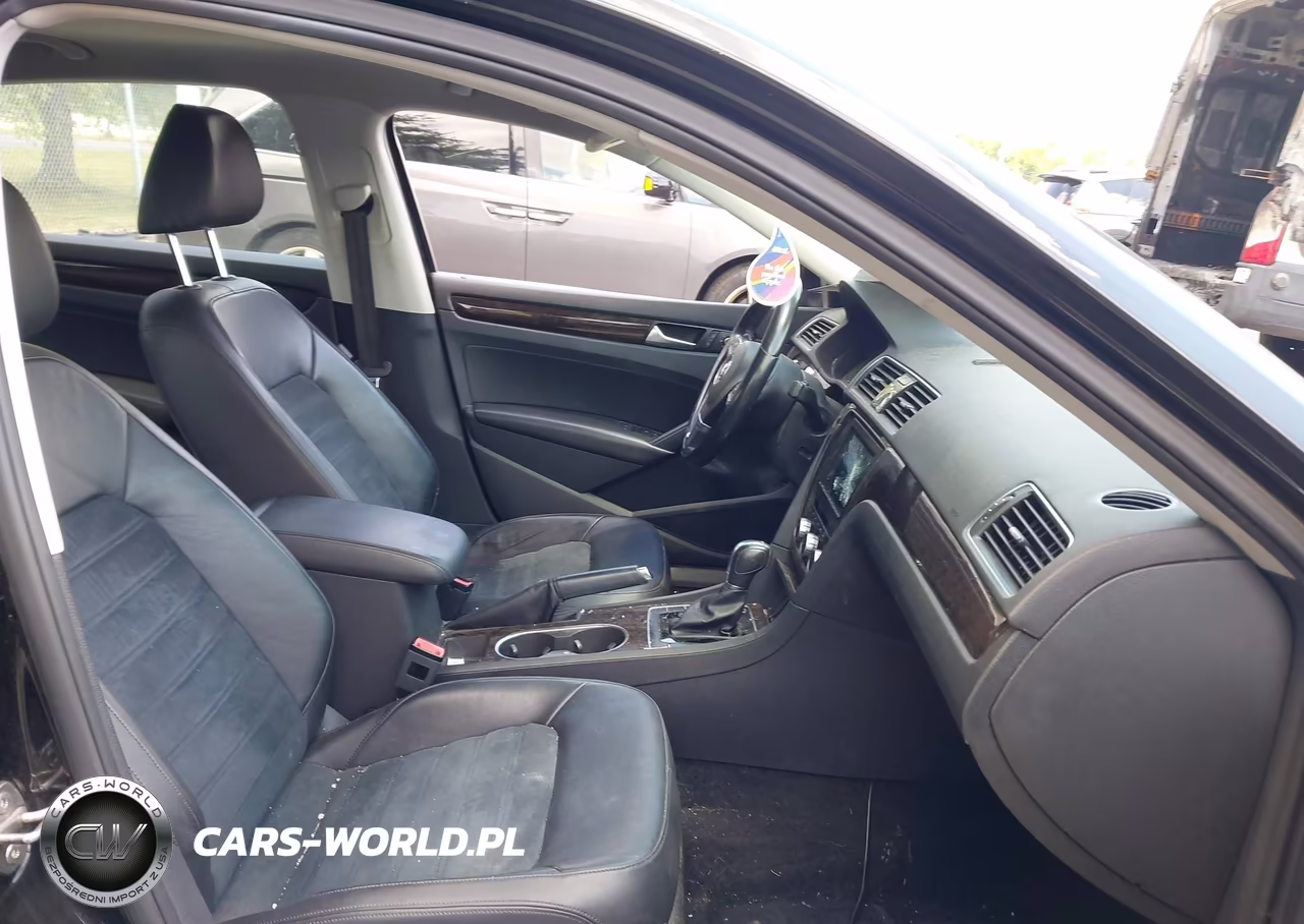 2015 Volkswagen Passat 2.0L Tdi Sel Premium VIN:1VWCV7A39FC054806 - 5