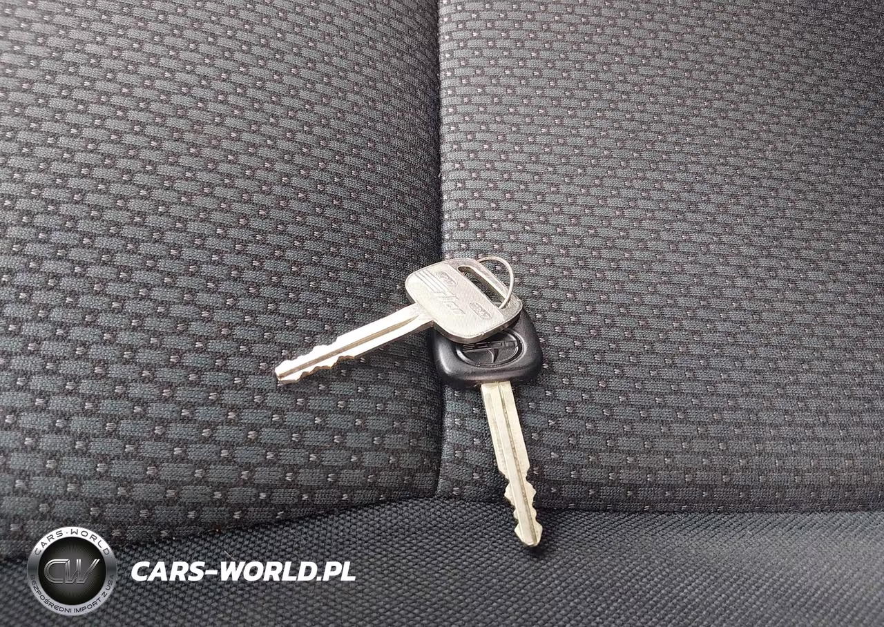 2006 Scion Xa VIN:JTKKT624760139420 - 11