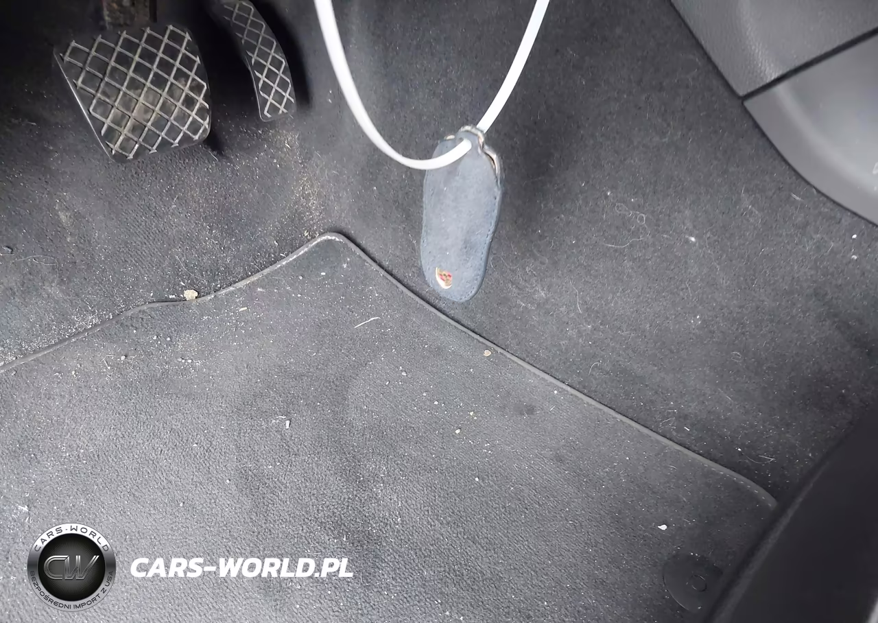 2020 Porsche Macan VIN:WP1AA2A51LLB08040 - 11