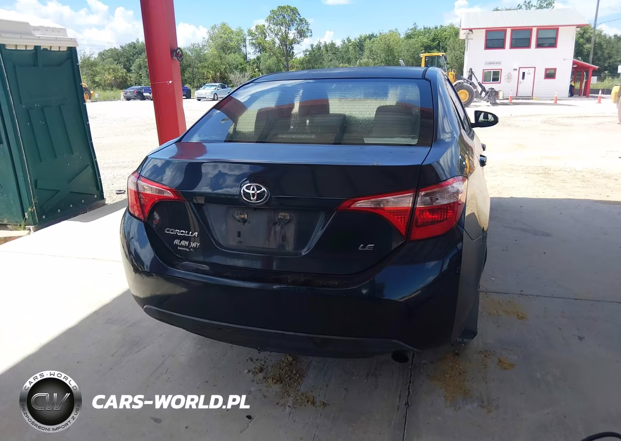 2018 Toyota Corolla Le VIN:5YFBURHE2JP766711 - 16