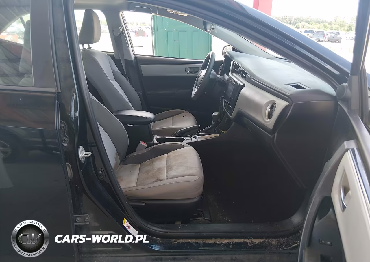 2018 Toyota Corolla Le VIN:5YFBURHE2JP766711 - 5