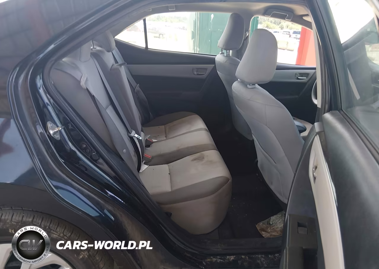 2018 Toyota Corolla Le VIN:5YFBURHE2JP766711 - 8