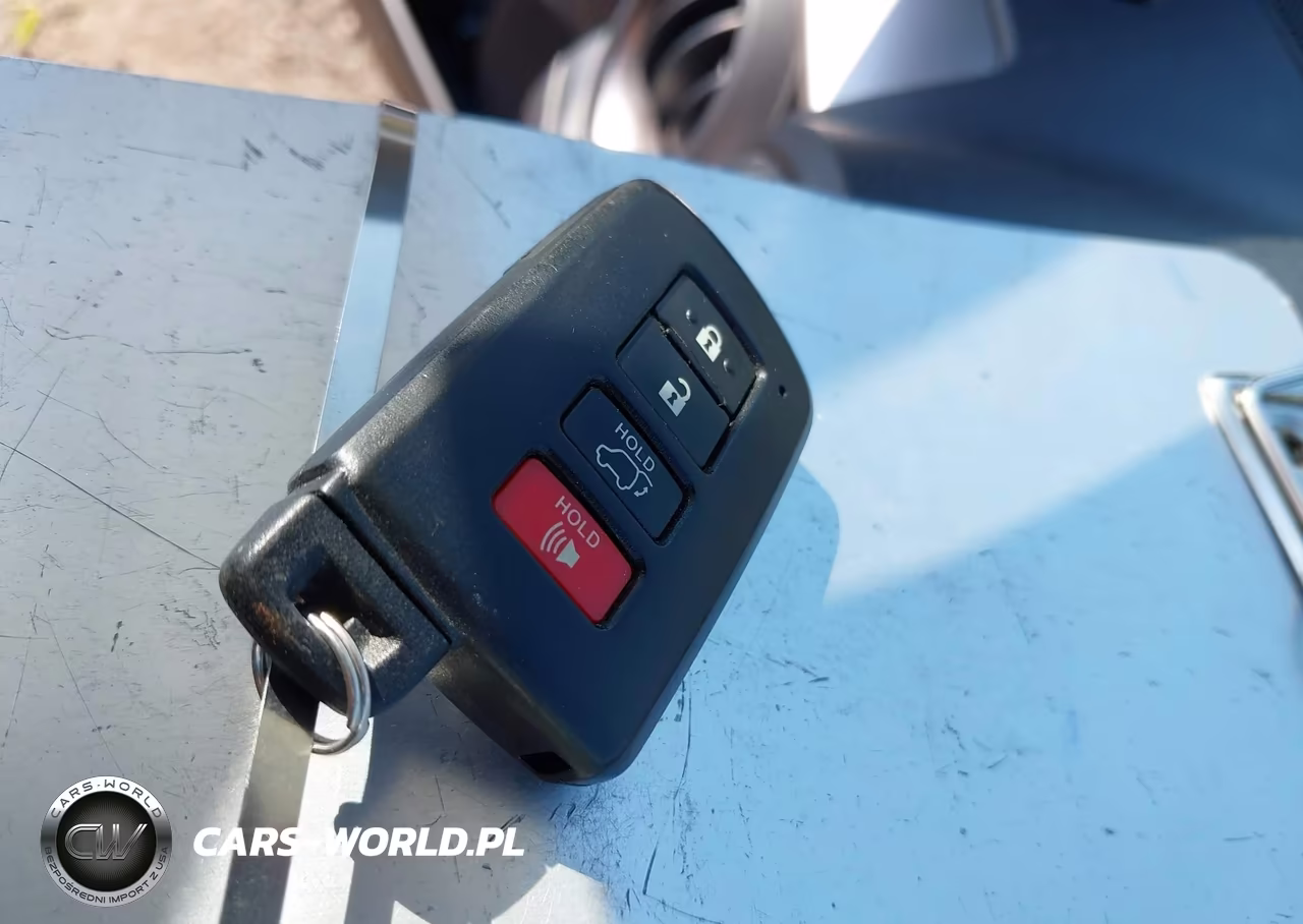 2017 Toyota Rav4 Hybrid Xle VIN:JTMRJREV5HD152826 - 11