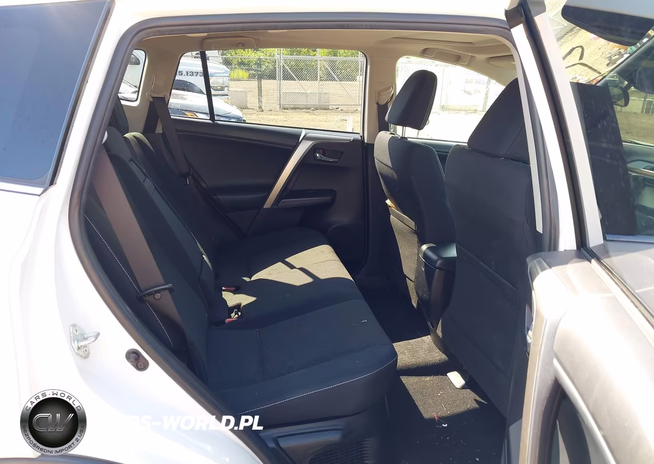 2017 Toyota Rav4 Hybrid Xle VIN:JTMRJREV5HD152826 - 8