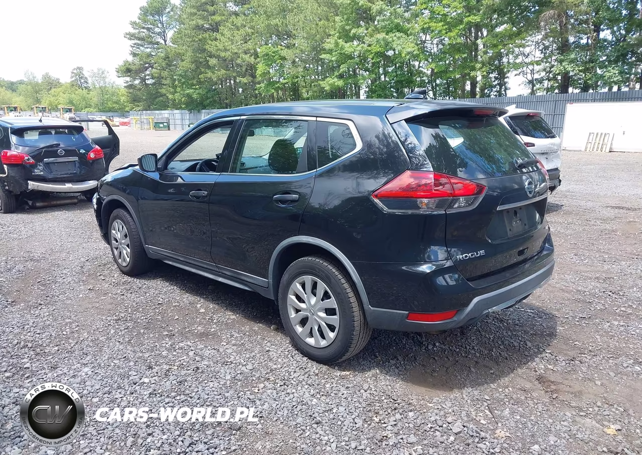 2018 Nissan Rogue S VIN:KNMAT2MV6JP546775 - 3