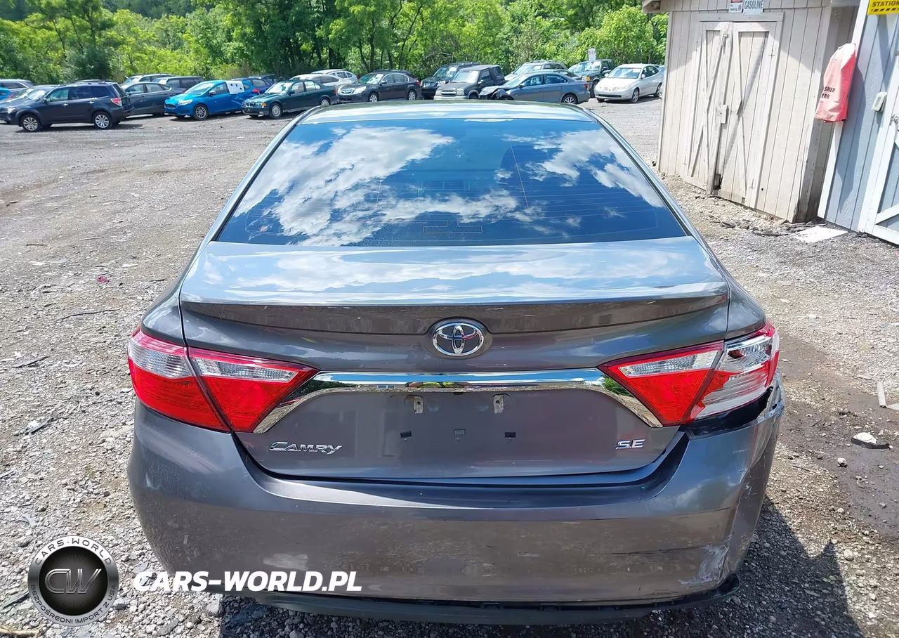 2017 Toyota Camry Se VIN:4T1BF1FKXHU803632 - 16