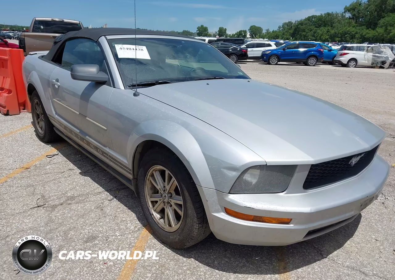 2007 Ford Mustang V6 Deluxe-V6 Premium
