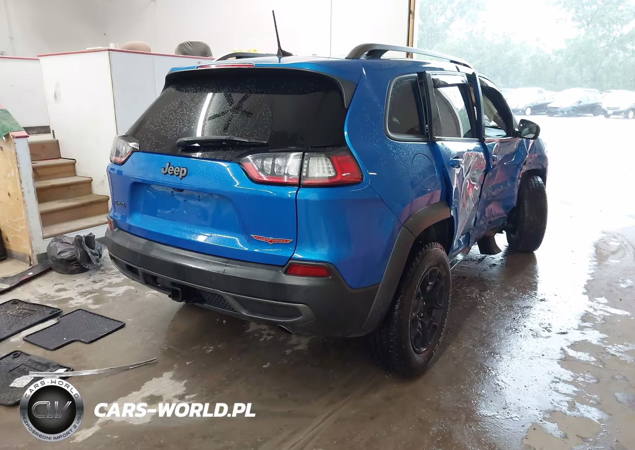 2020 Jeep Cherokee Trailhawk 4X4 VIN:1C4PJMBX6LD510430 - 4