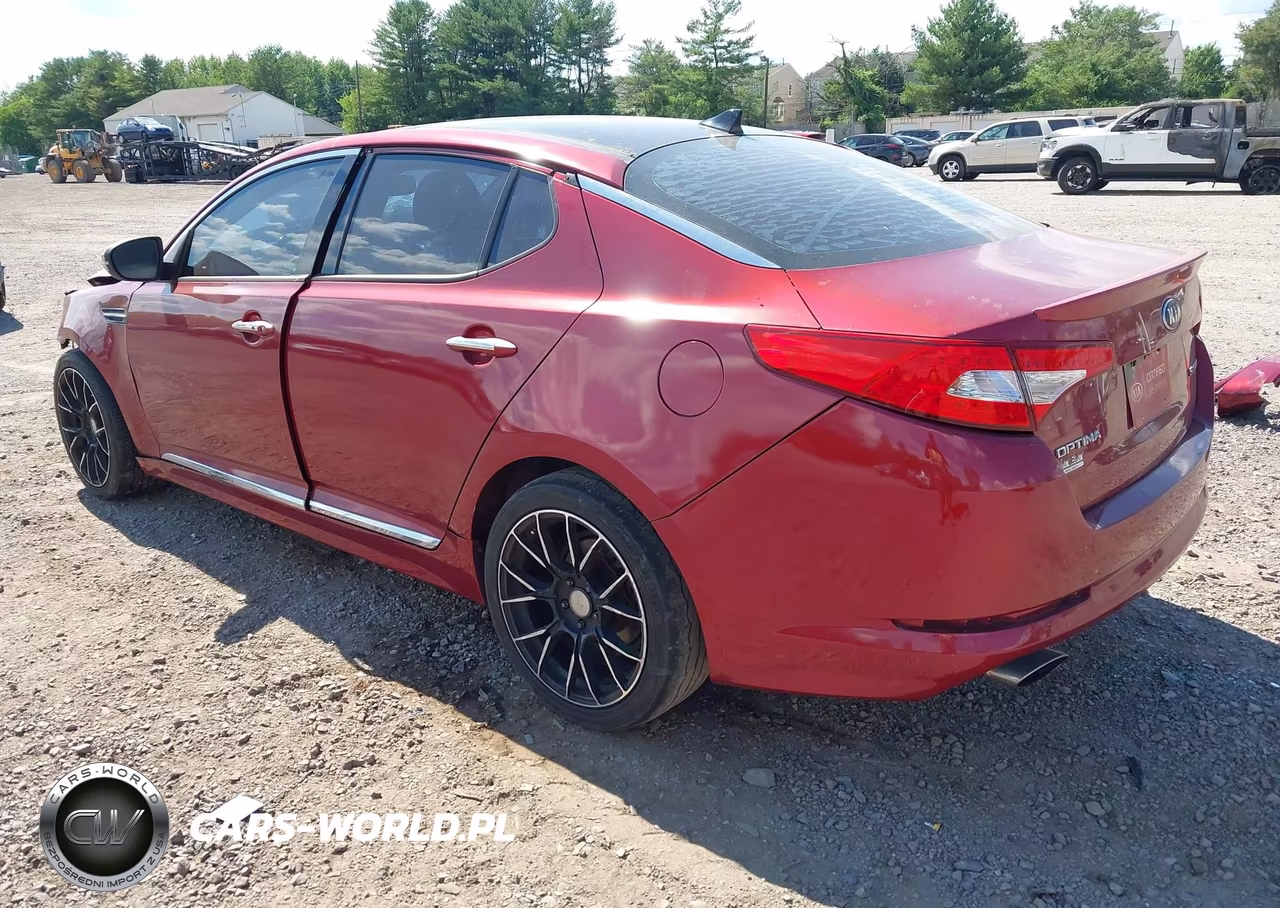2013 Kia Optima Sx VIN:5XXGR4A65DG127765 - 3