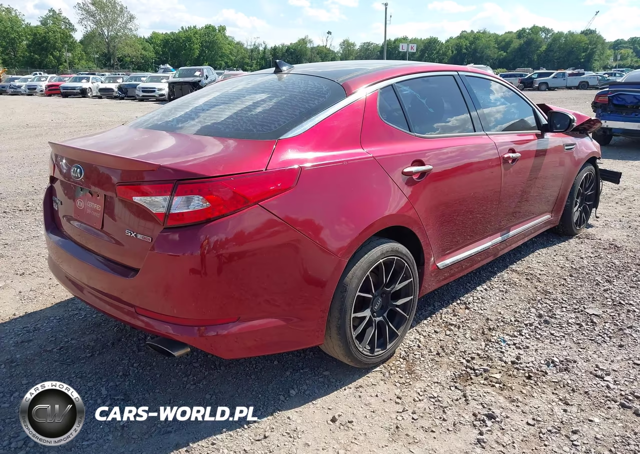2013 Kia Optima Sx VIN:5XXGR4A65DG127765 - 4