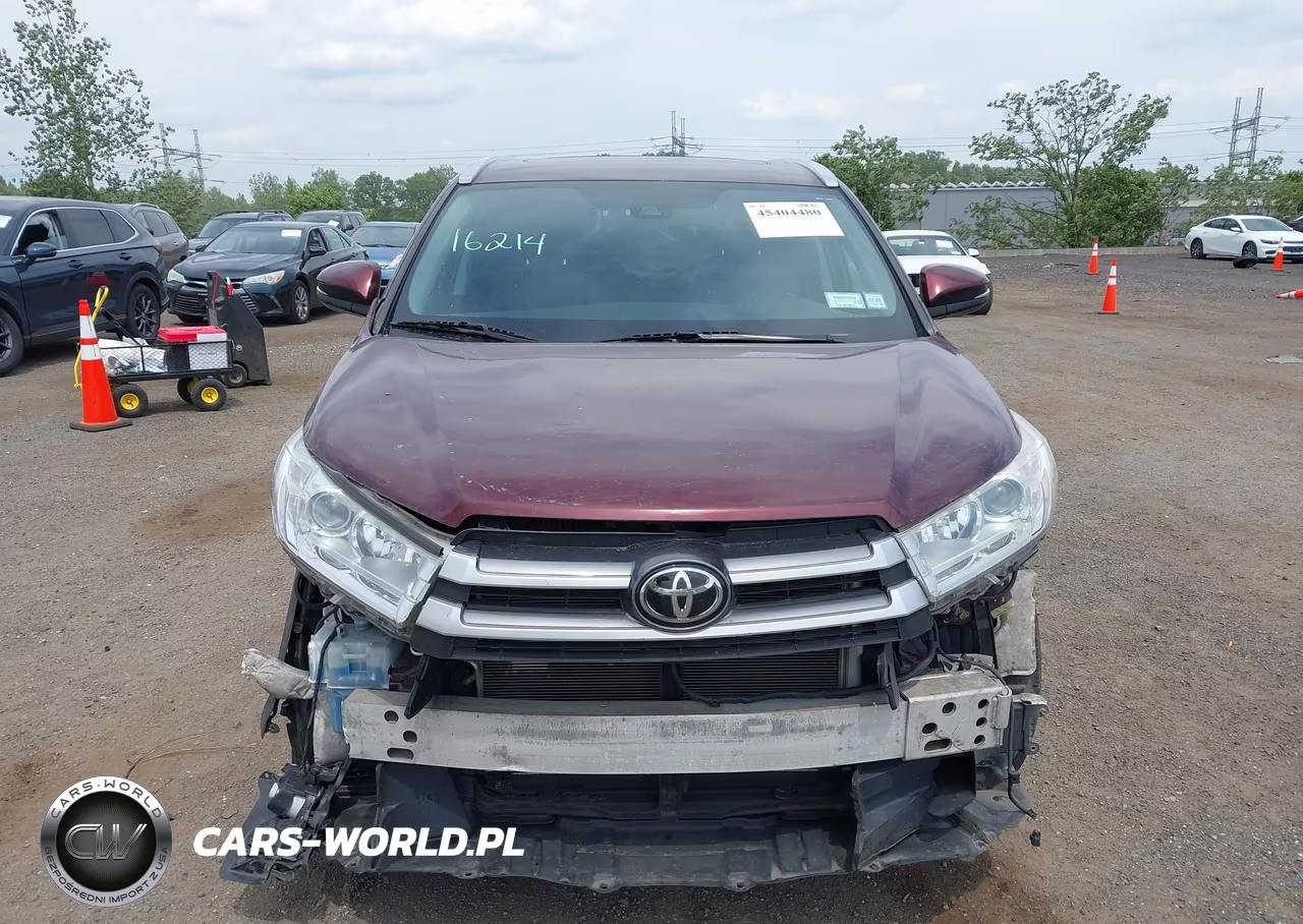 2019 Toyota Highlander Xle VIN:5TDJZRFH7KS710718 - 12