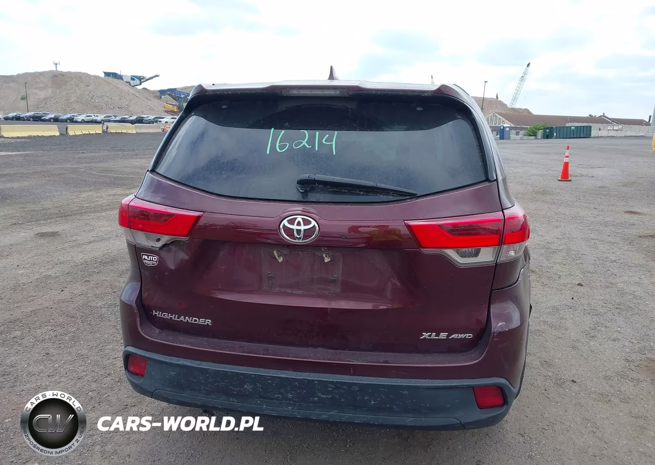 2019 Toyota Highlander Xle VIN:5TDJZRFH7KS710718 - 16