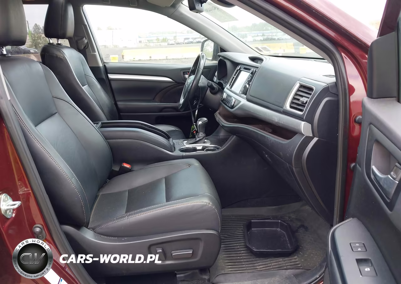 2019 Toyota Highlander Xle VIN:5TDJZRFH7KS710718 - 5