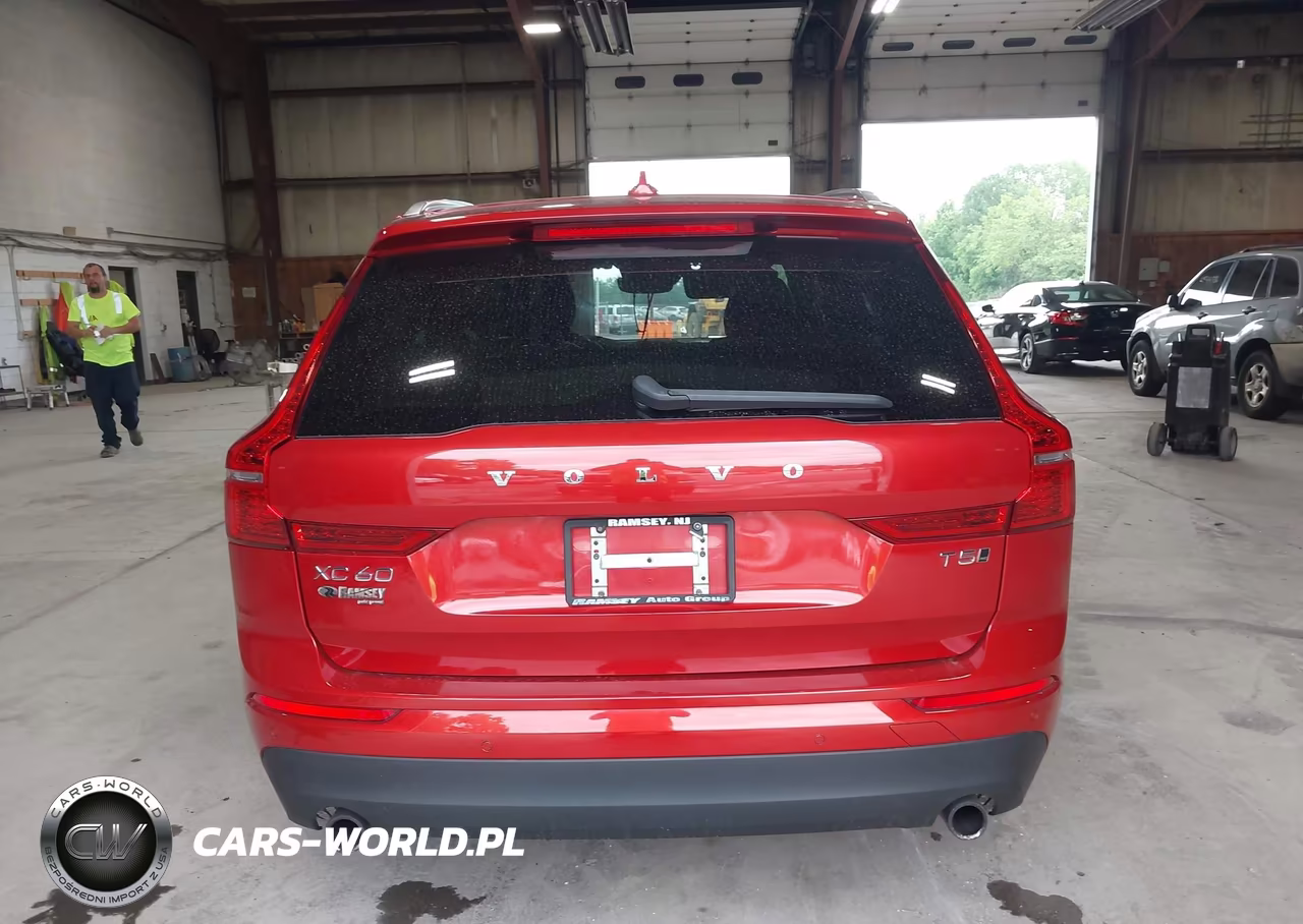 2020 Volvo Xc60 T5 Momentum VIN:YV4102RK8L1525694 - 16