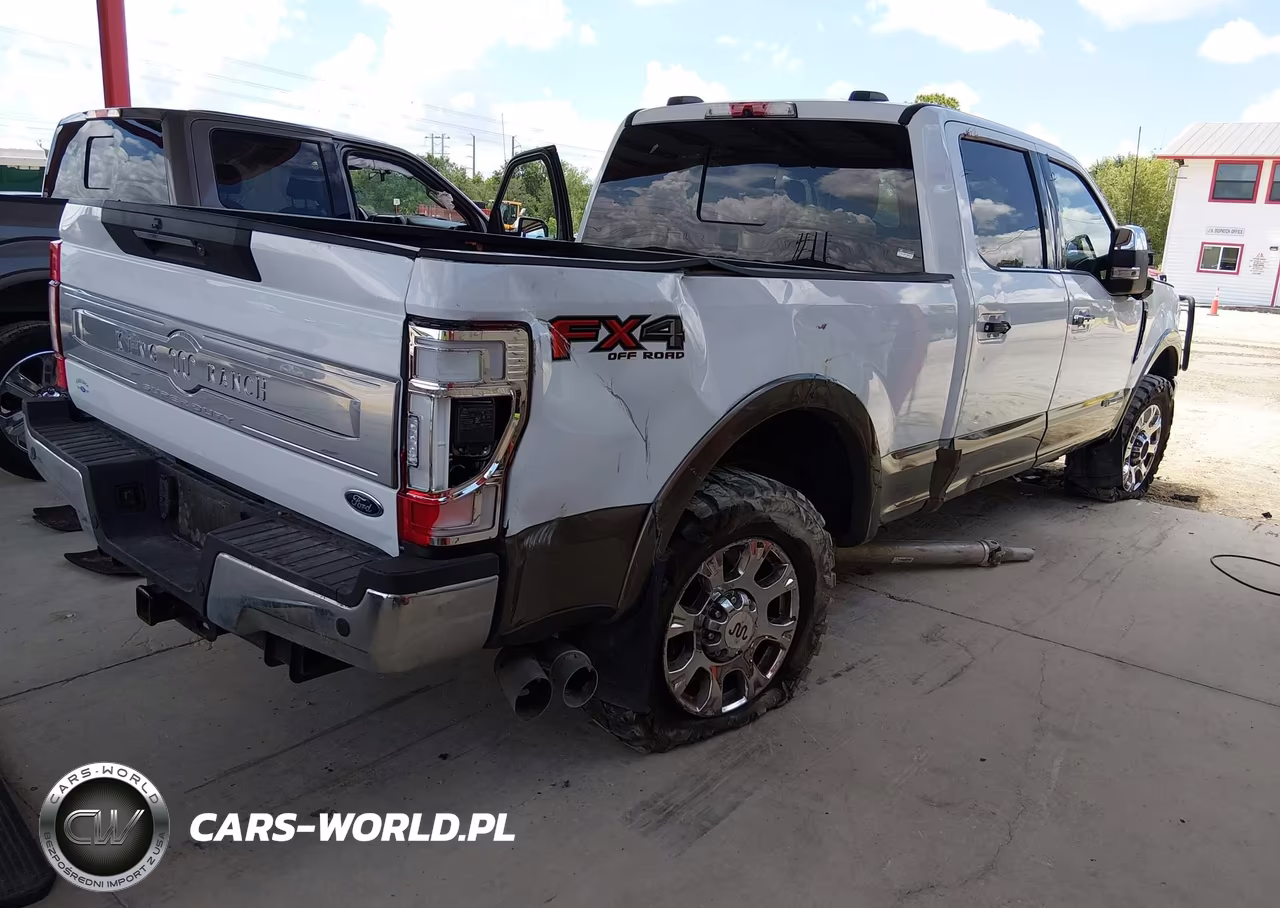 2022 Ford F-250 King Ranch-Lariat-Limited-Platinum-Xl-Xlt VIN:1FT7W2BTXNEE63628 - 4
