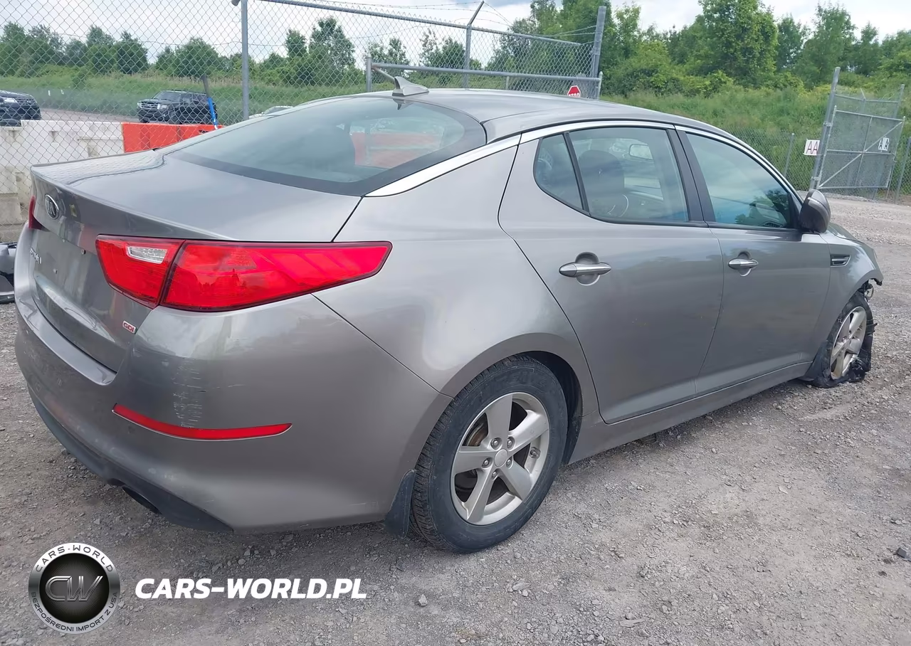 2015 Kia Optima Lx VIN:5XXGM4A76FG465363 - 4