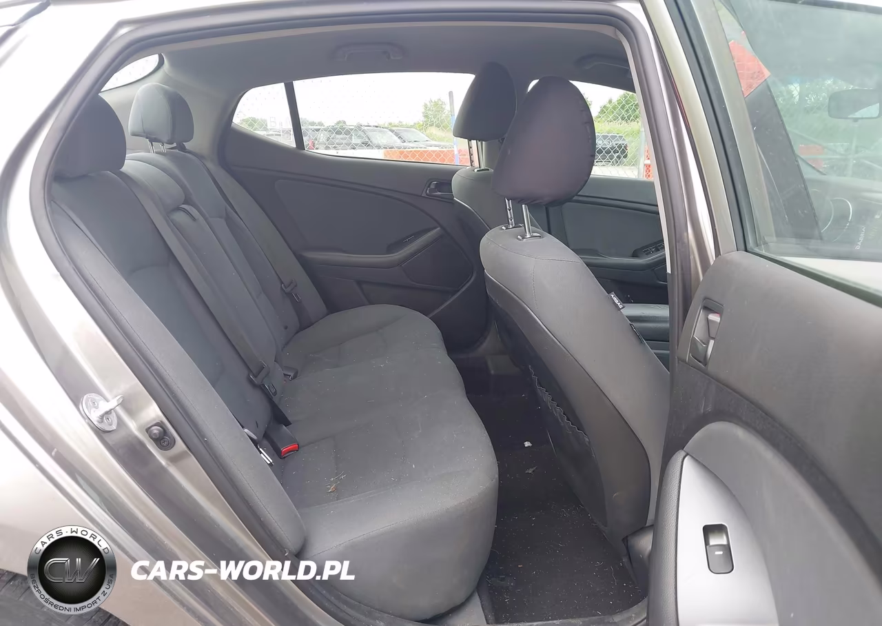 2015 Kia Optima Lx VIN:5XXGM4A76FG465363 - 8
