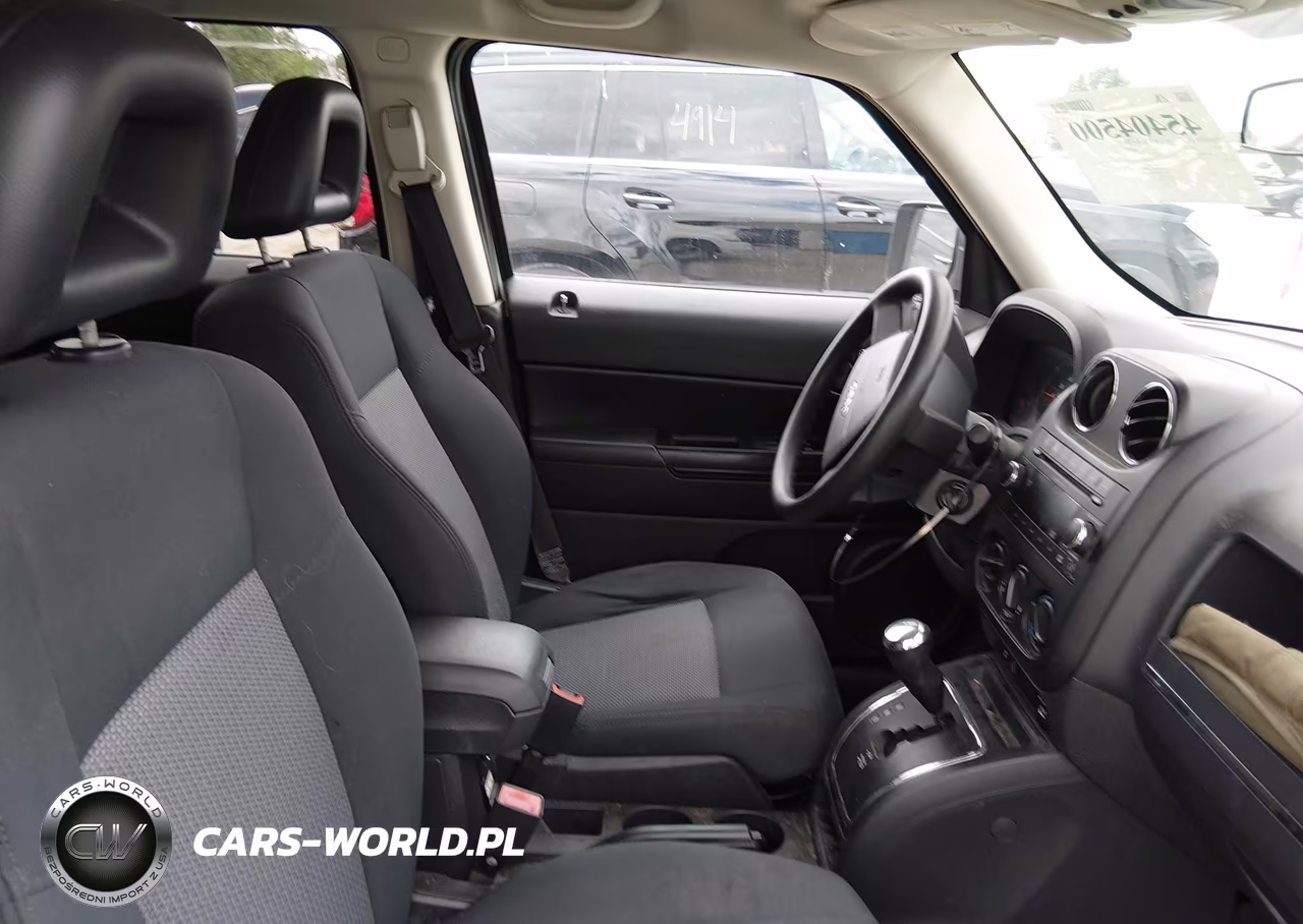 2009 Jeep Patriot Sport VIN:1J4FT28BX9D219759 - 8