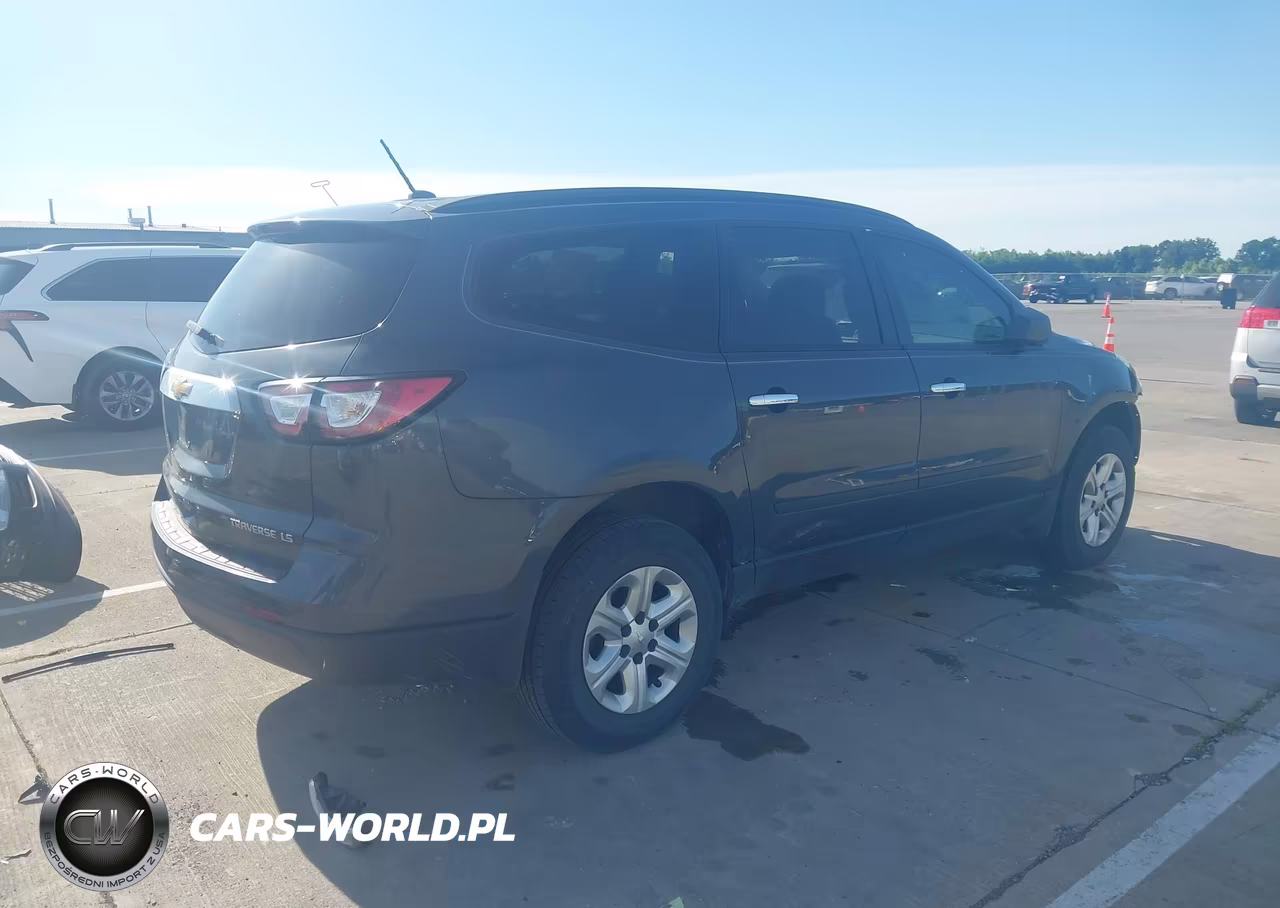 2014 Chevrolet Traverse Ls VIN:1GNKRFKD9EJ216584 - 4
