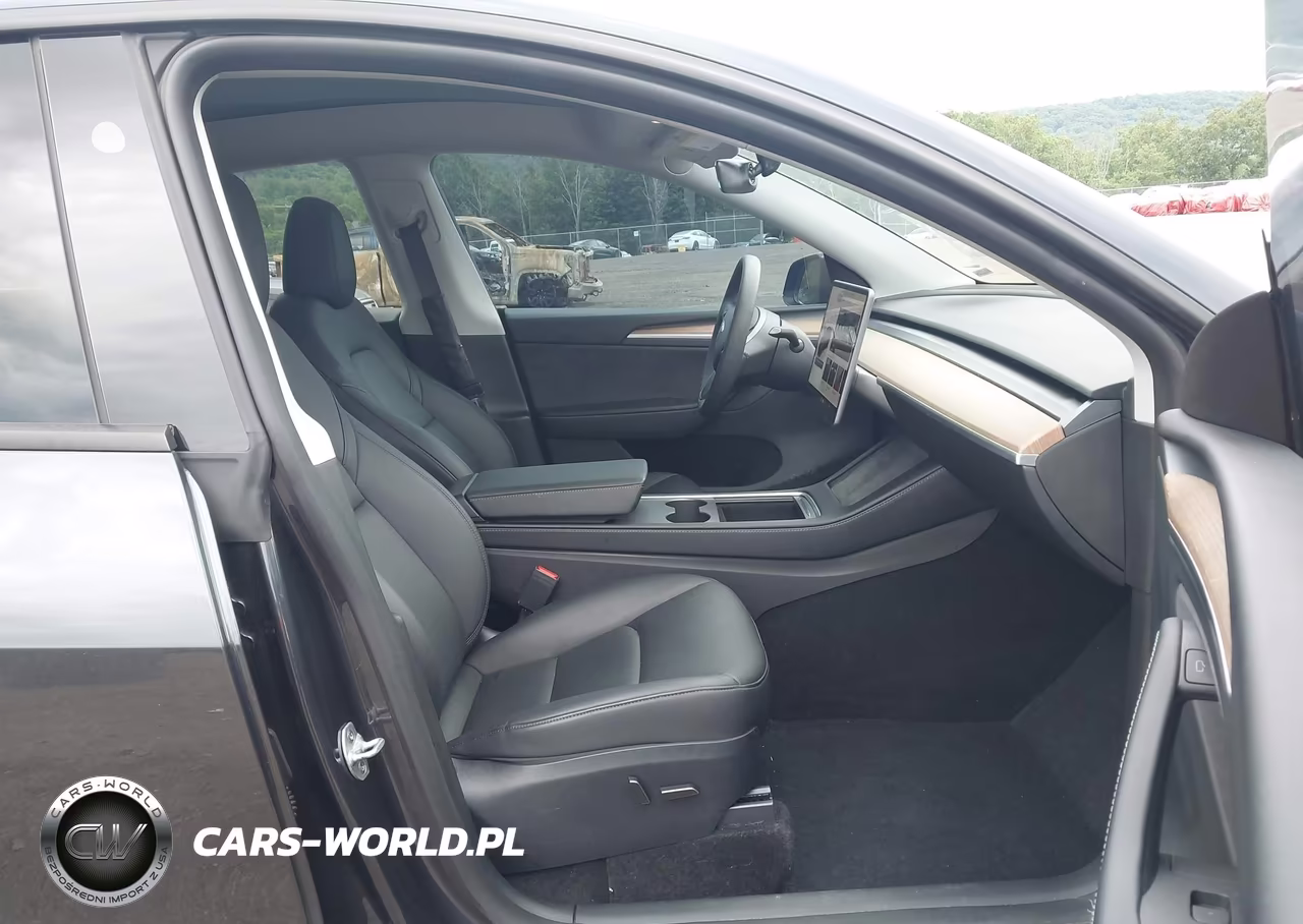 2024 Tesla Model Y Long Range Dual Motor All-Wheel Drive VIN:7SAYGDEE0RA281645 - 5