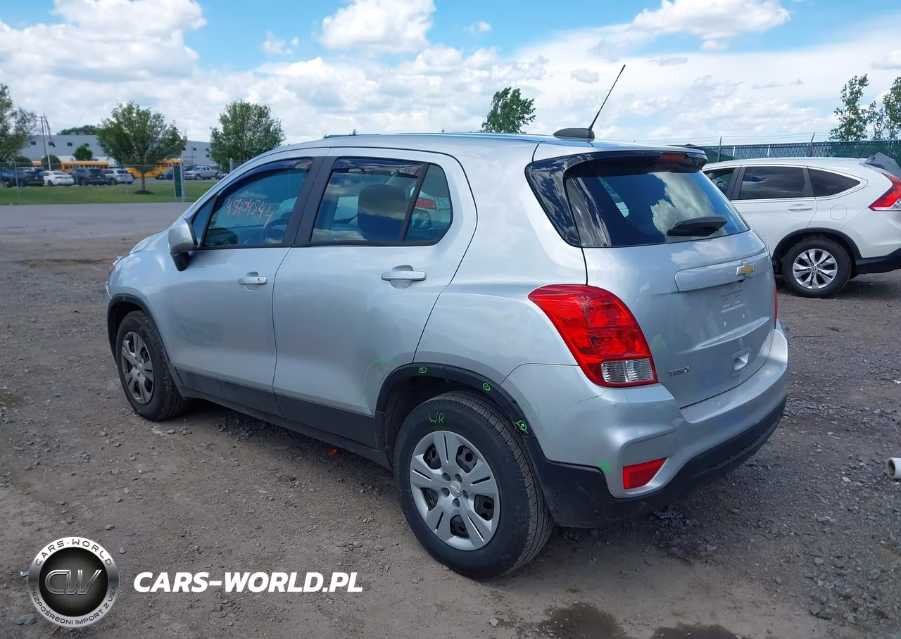 2018 Chevrolet Trax Ls VIN:KL7CJKSB8JB647866 - 3