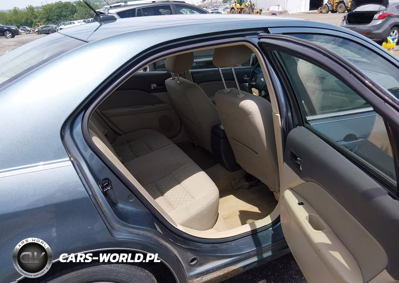 2012 Ford Fusion Se VIN:3FAHP0HA2CR221640 - 8