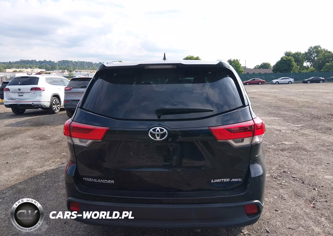 2019 Toyota Highlander Limited Platinum VIN:5TDDZRFHXKS983780 - 17