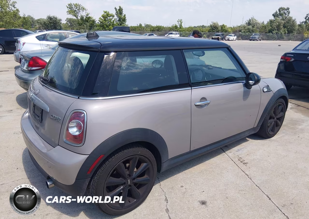 2013 Mini Hardtop Cooper VIN:WMWSU3C5XDT373389 - 4