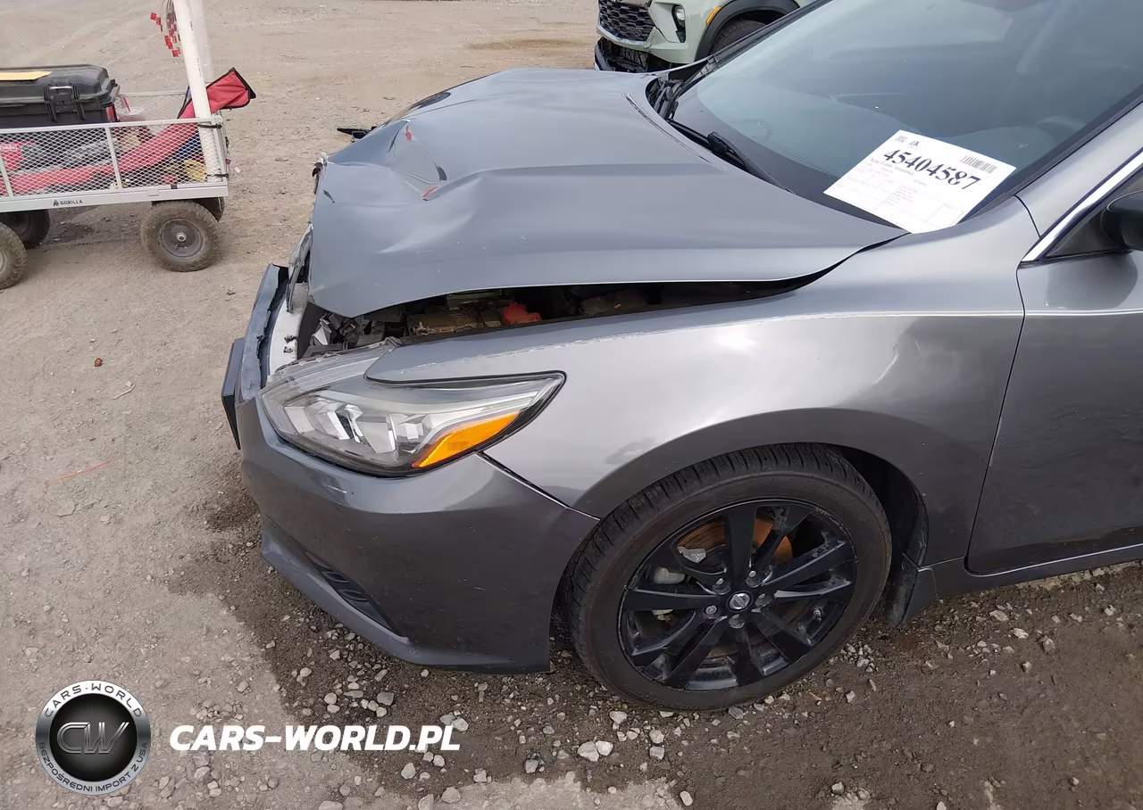 2018 Nissan Altima 2.5 Sr VIN:1N4AL3AP8JC266736 - 18