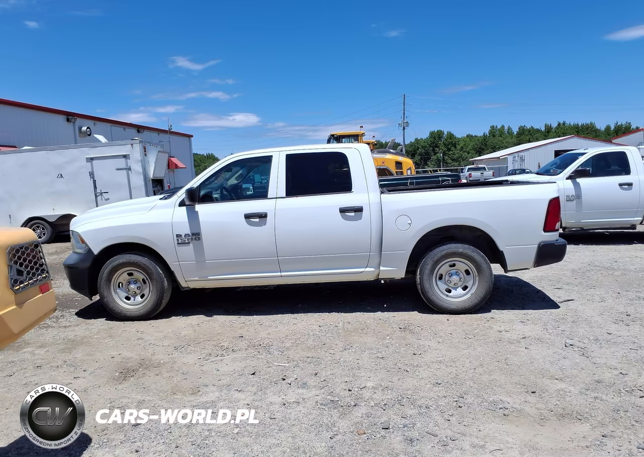 2019 Ram 1500 Classic Tradesman 4X4 5'7 Box VIN:1C6RR7KG1KS661924 - 14