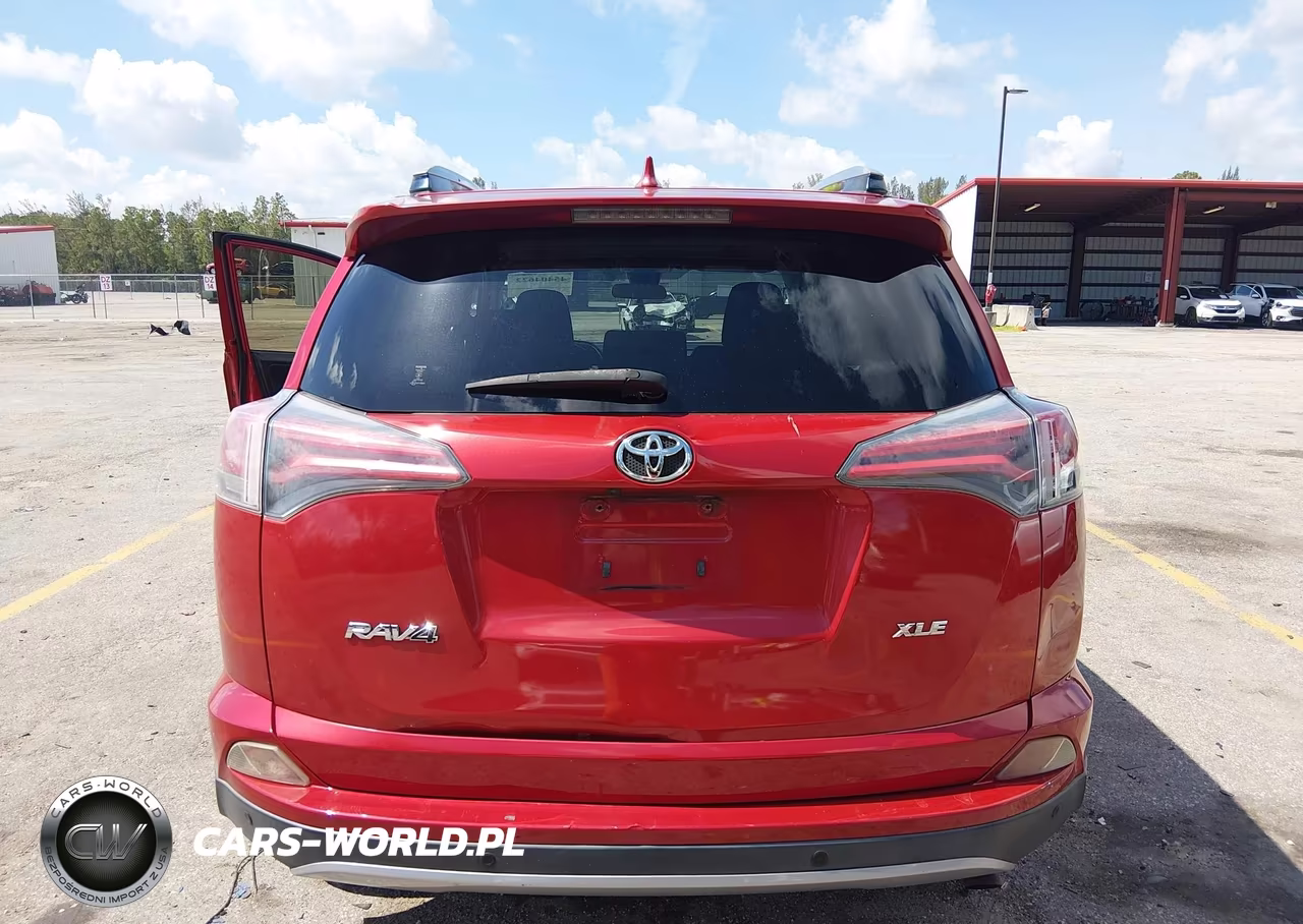 2017 Toyota Rav4 Xle VIN:JTMWFREV2HJ140638 - 16