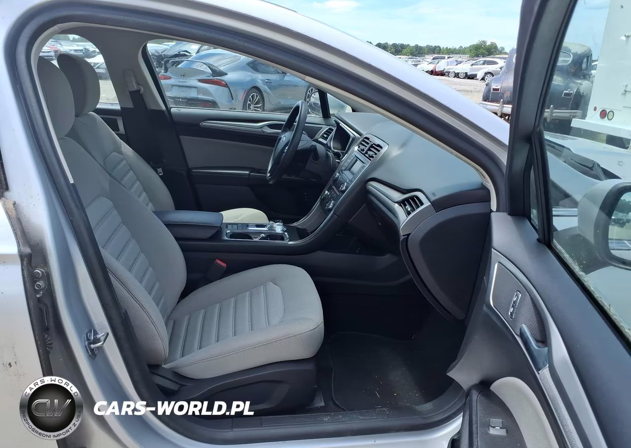 2018 Ford Fusion Hybrid S VIN:3FA6P0UUXJR254387 - 5