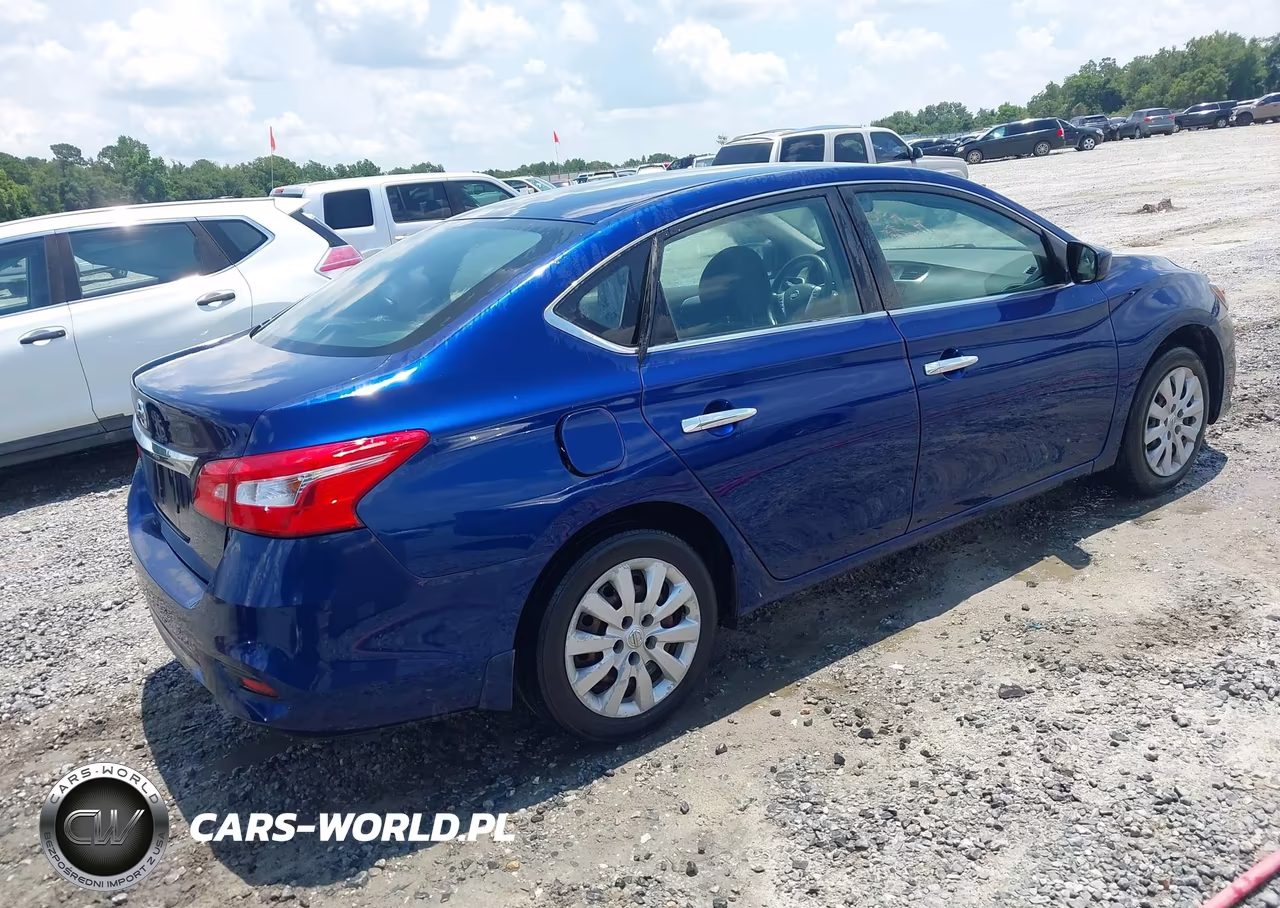 2017 Nissan Sentra S VIN:3N1AB7APXHY389544 - 4