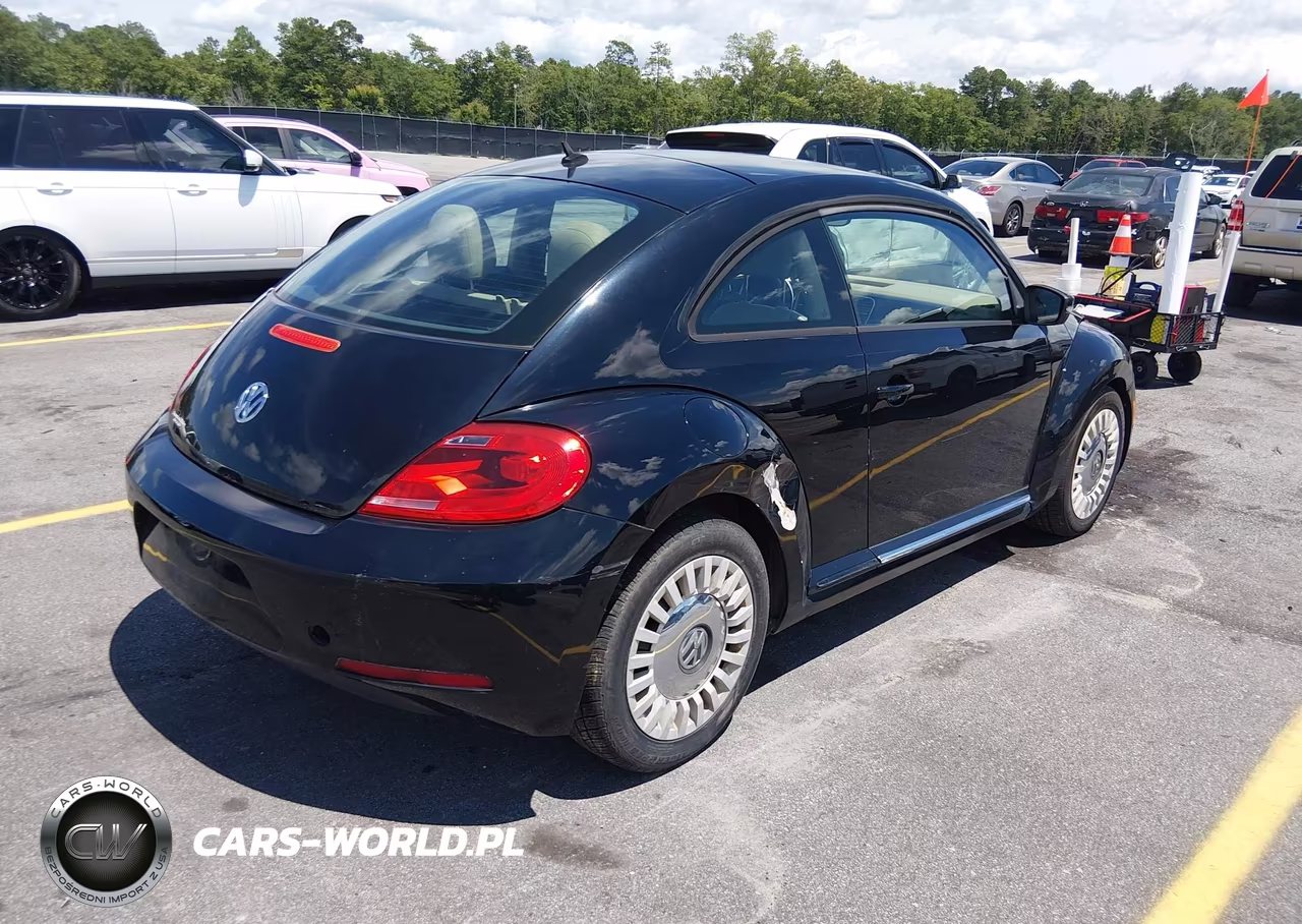 2013 Volkswagen Beetle 2.5L VIN:3VWJP7AT6DM683517 - 4