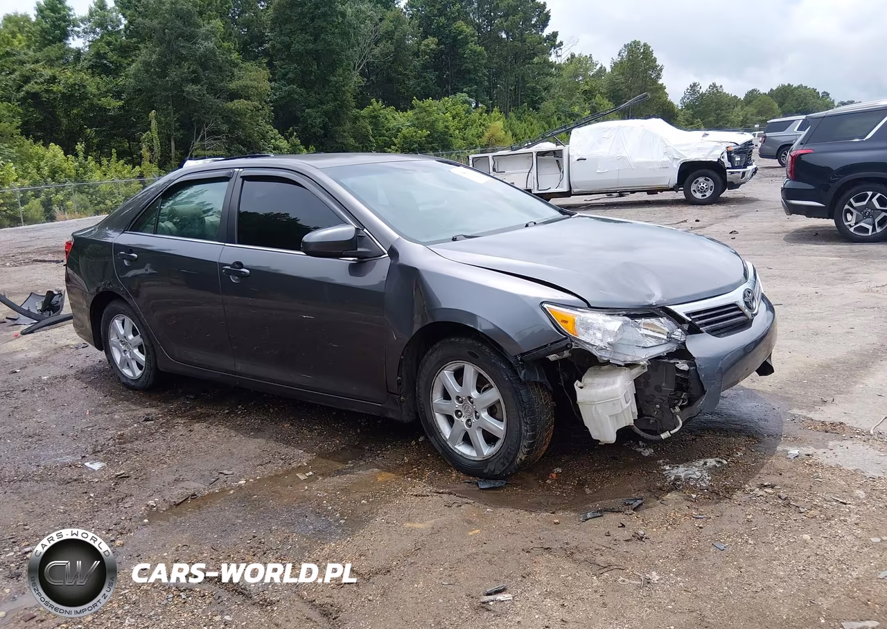 2012 Toyota Camry L – zdjęcie 1 z 17