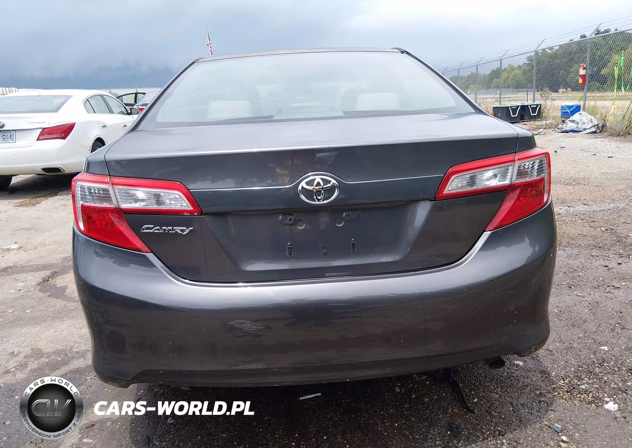 2012 Toyota Camry L VIN:4T4BF1FKXCR181452 - 17
