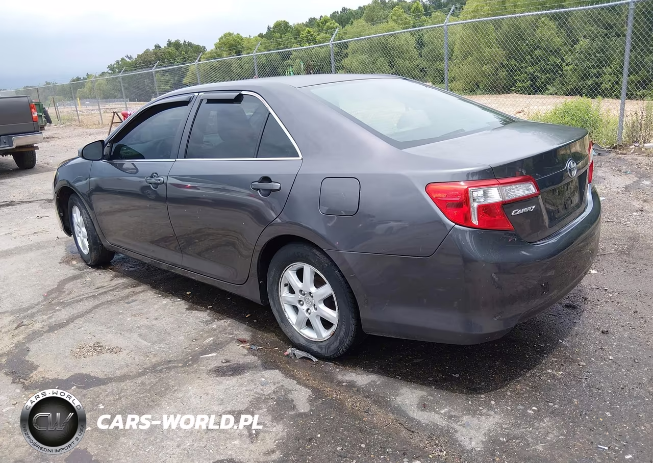 2012 Toyota Camry L VIN:4T4BF1FKXCR181452 - 3