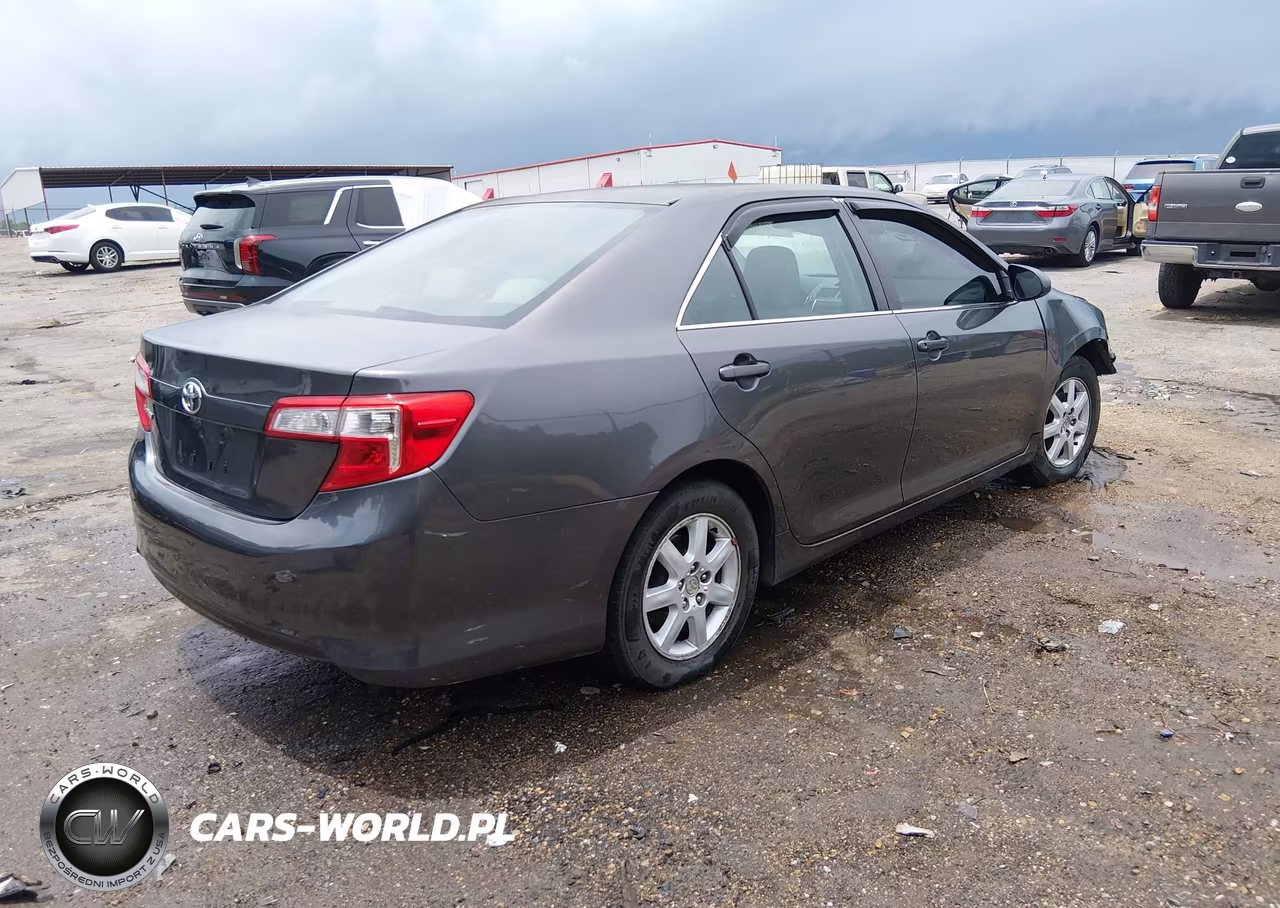 2012 Toyota Camry L VIN:4T4BF1FKXCR181452 - 4