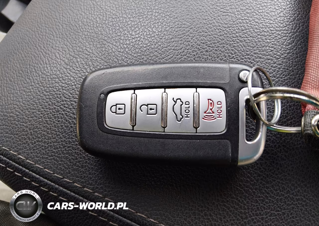 2015 Hyundai Sonata Hybrid VIN:KMHEC4A41FA134343 - 11