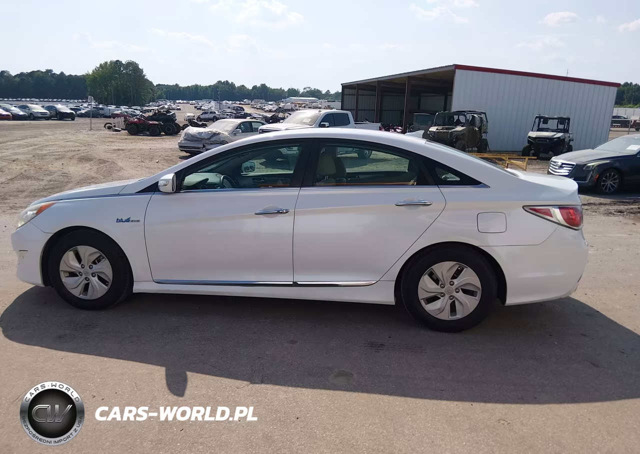 2015 Hyundai Sonata Hybrid VIN:KMHEC4A41FA134343 - 14