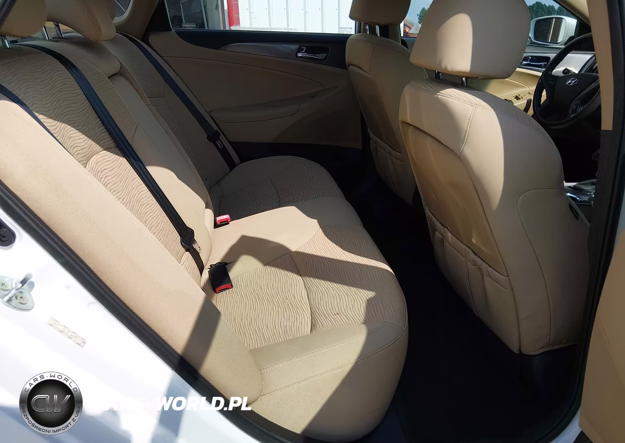 2015 Hyundai Sonata Hybrid VIN:KMHEC4A41FA134343 - 8