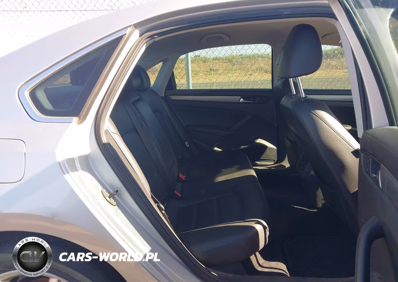 2014 Volkswagen Passat 1.8T Se VIN:1VWBS7A36EC120313 - 8