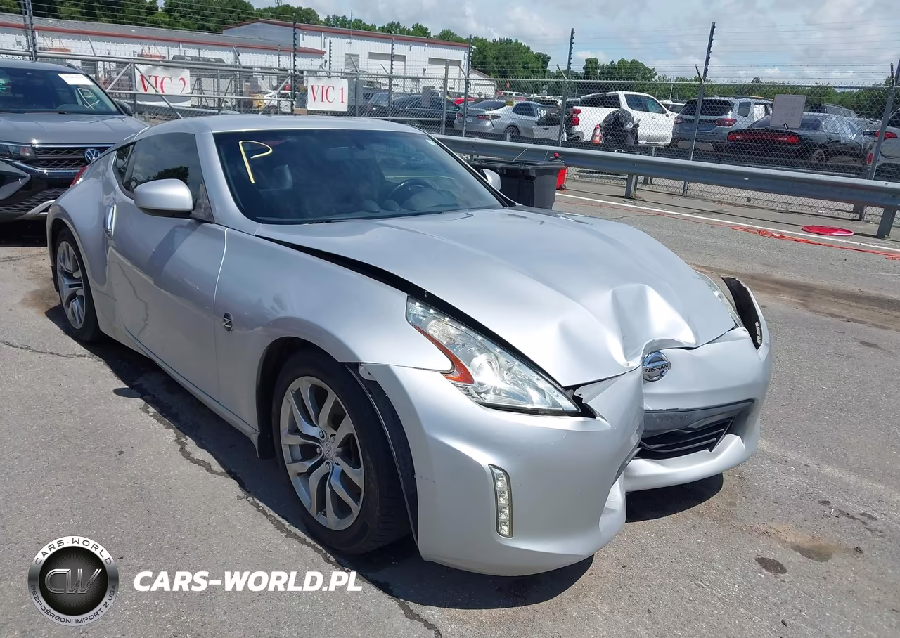 2014 Nissan 370Z – zdjęcie 1 z 16