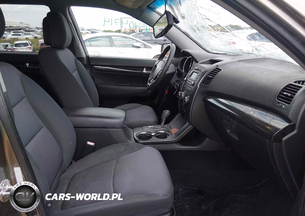 2012 Kia Sorento Lx VIN:5XYKTDA65CG299090 - 5