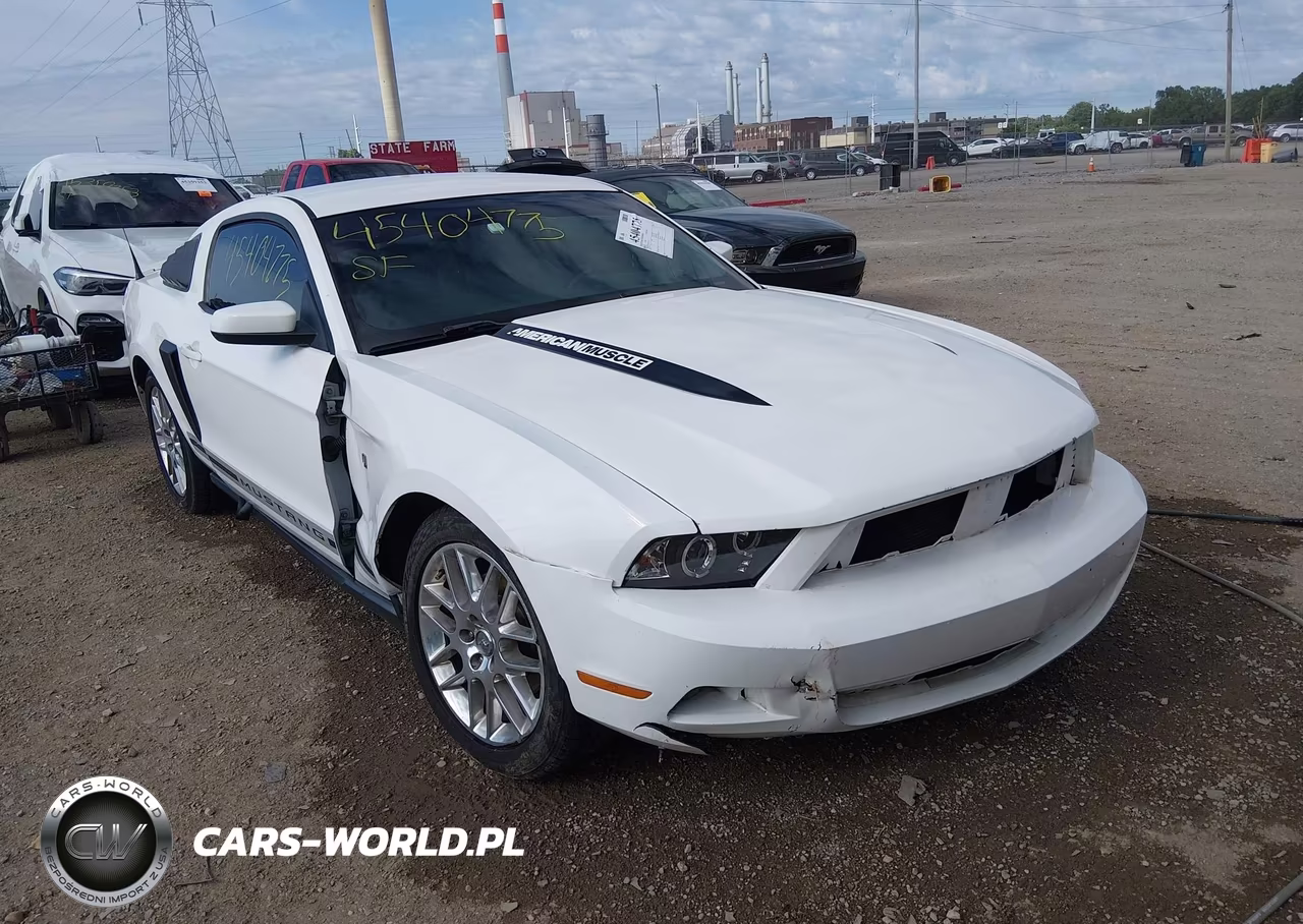 2012 Ford Mustang V6-V6 Premium