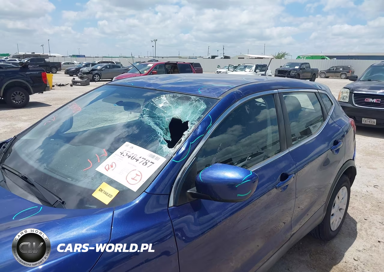 2019 Nissan Rogue Sport S VIN:JN1BJ1CP0KW236610 - 6