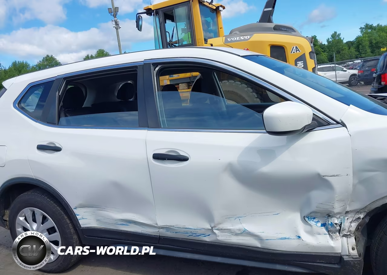 2017 Nissan Rogue S VIN:JN8AT2MTXHW141232 - 13
