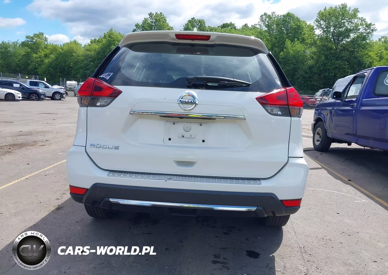 2017 Nissan Rogue S VIN:JN8AT2MTXHW141232 - 16